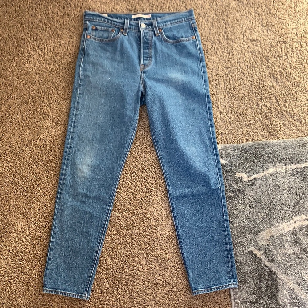 Levi’s Wedgie size 28